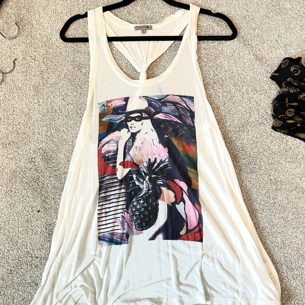 Aritzia Talula Bandit Graphic Tank Flowy